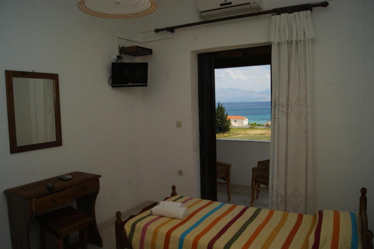 Villa Bouka Astrakeri Стая снимка
