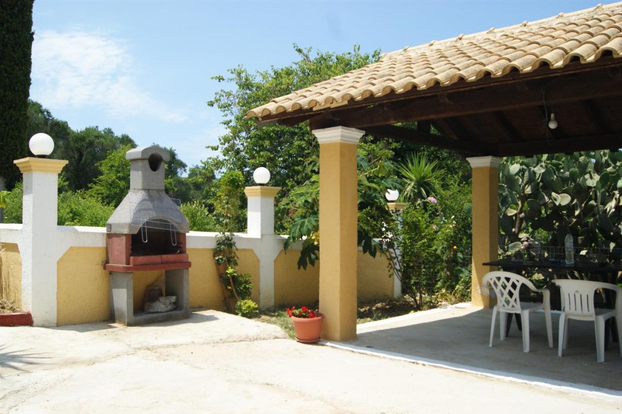Villa Bouka Astrakeri Екстериор снимка